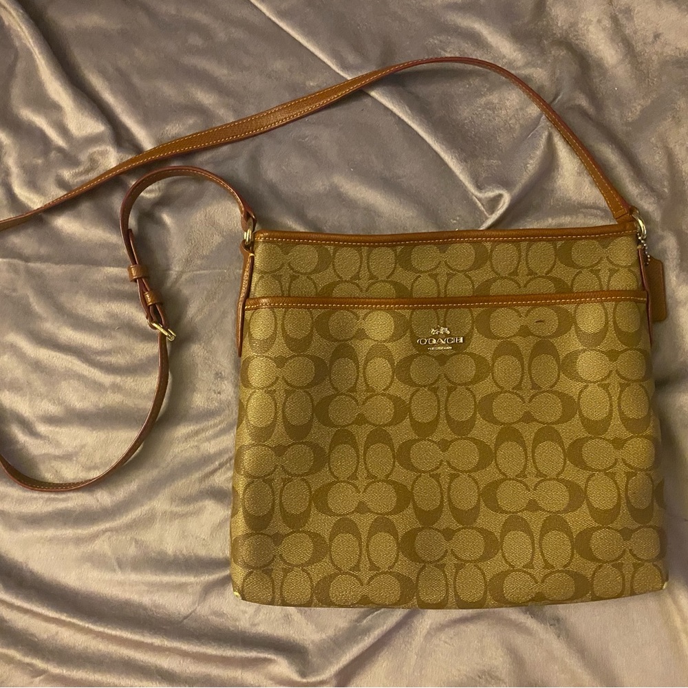 Brown Leather Coach Purse - 12x10 inches